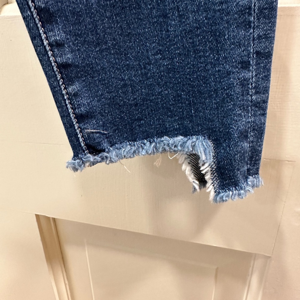 Good American Jeans - Picture 3 of 5